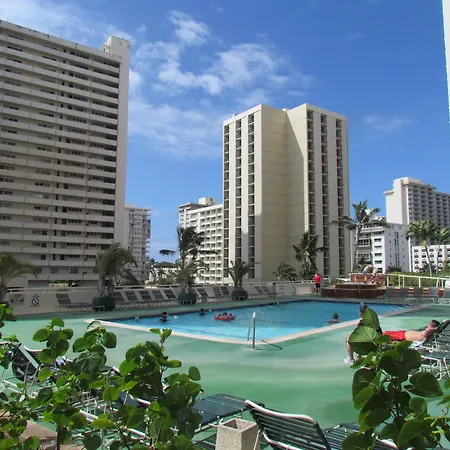 Aparthotel Aston At The Waikiki Banyan